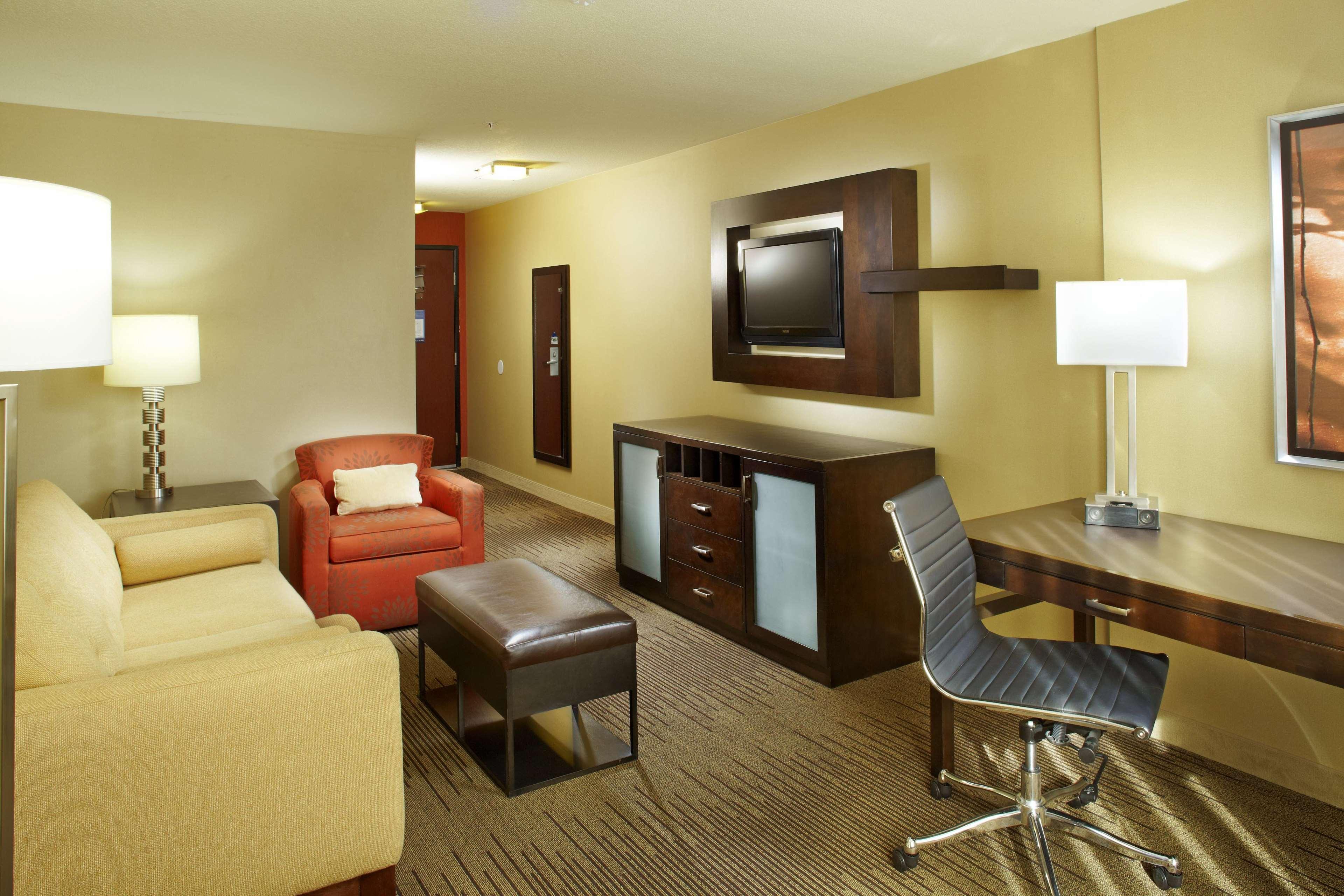 Hampton Inn Phoenix - Biltmore Extérieur photo